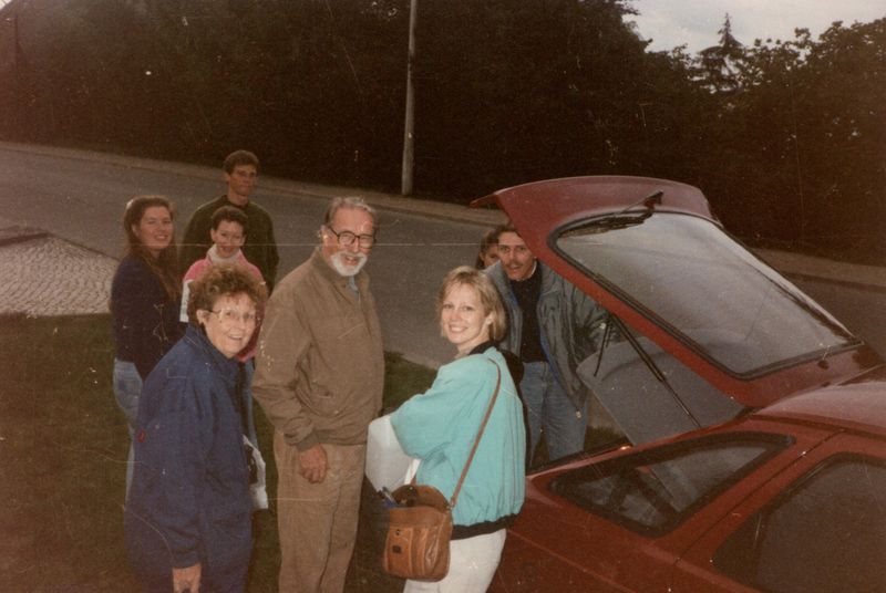 写真の手前が、1990年にドイツを訪問されたチェイスご夫妻とクラウディア